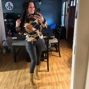 Meet your Posher, Mimi